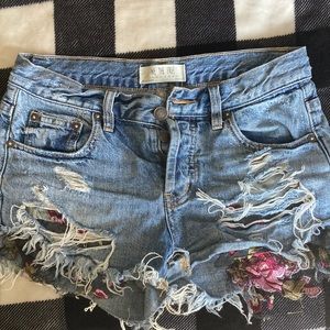 Beautiful shorts for summer!